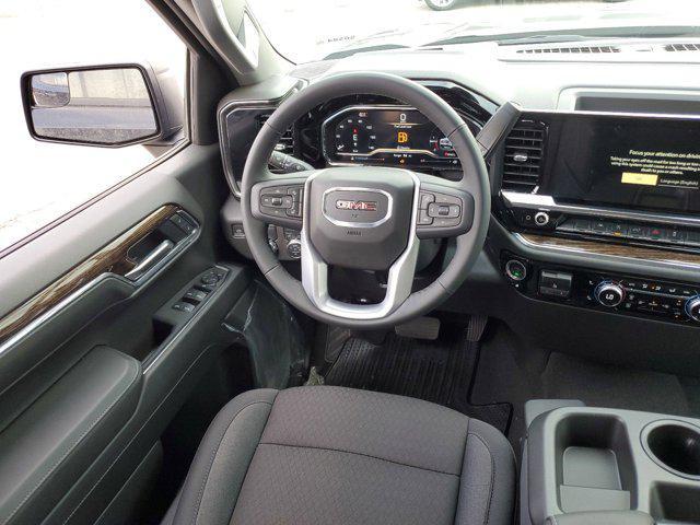 new 2025 GMC Sierra 1500 car, priced at $40,460