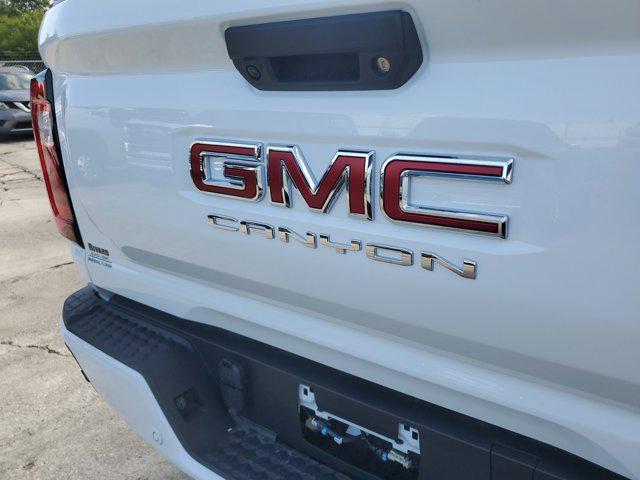 new 2025 GMC Canyon car, priced at $50,033