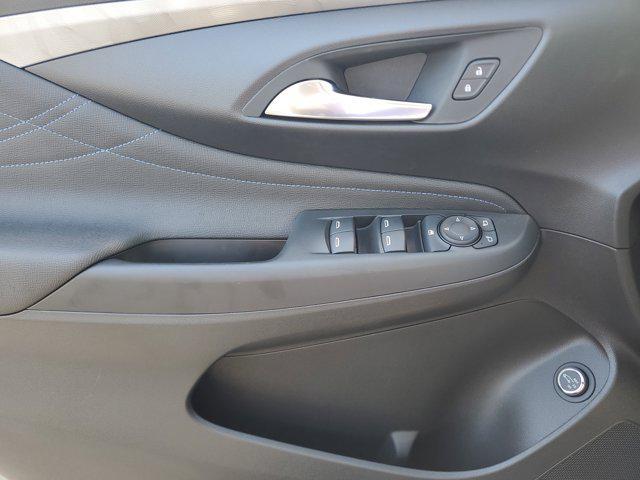 new 2025 Buick Envista car, priced at $27,279
