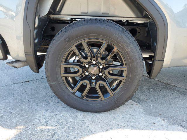 new 2025 GMC Sierra 1500 car, priced at $39,670
