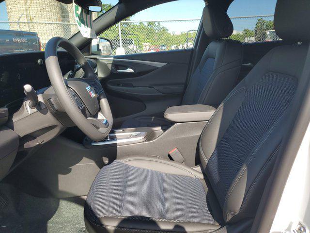 new 2025 Buick Envista car, priced at $24,189