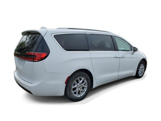 used 2021 Chrysler Pacifica car, priced at $18,931