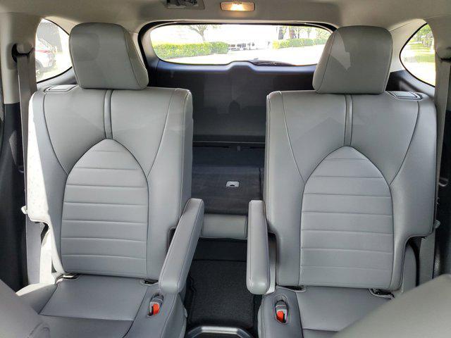 used 2021 Toyota Highlander car, priced at $28,037