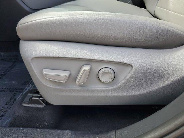 used 2021 Toyota Highlander car, priced at $28,037