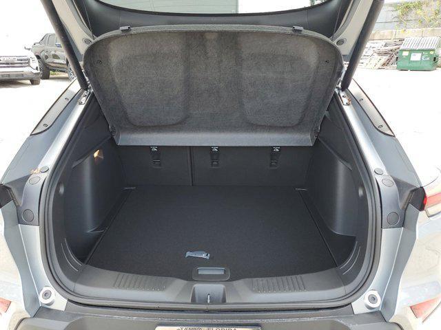 new 2025 Buick Envista car, priced at $24,539