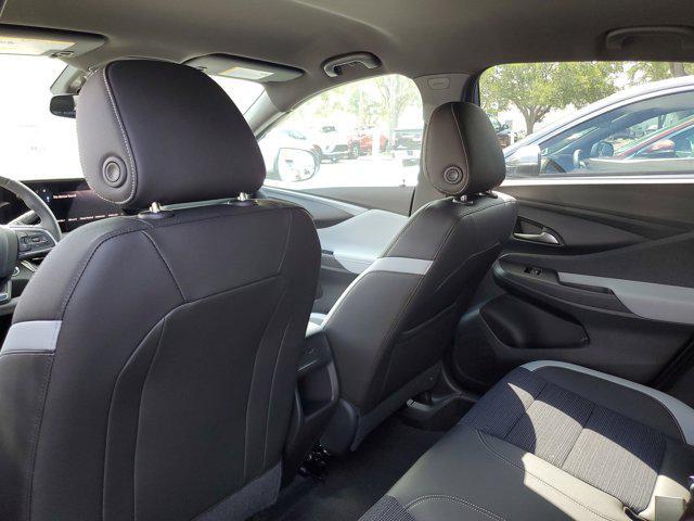 new 2025 Buick Envista car, priced at $26,347
