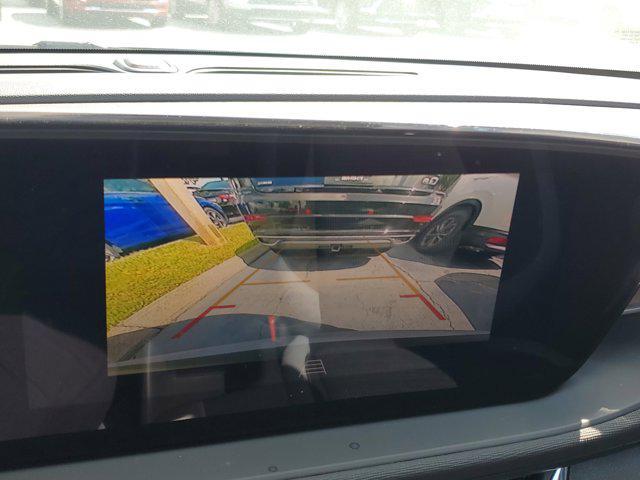 new 2025 Buick Envista car, priced at $26,347