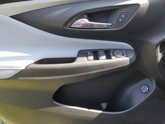 new 2025 Buick Envista car, priced at $26,347