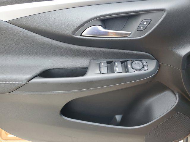 new 2025 Buick Envista car, priced at $23,829