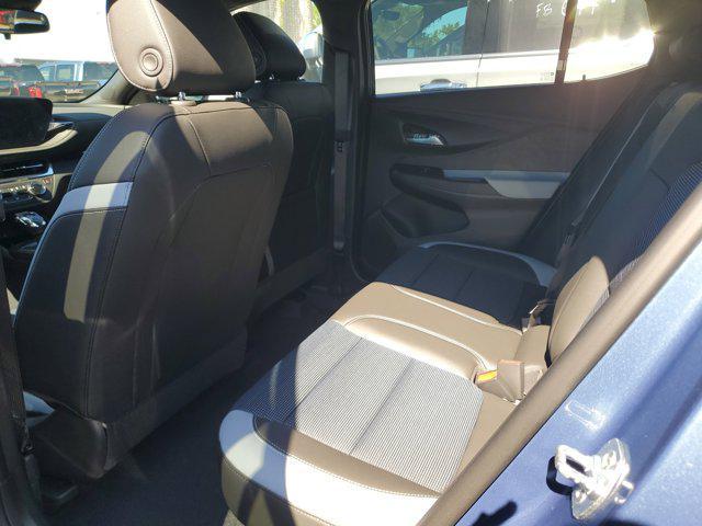 new 2025 Buick Envista car, priced at $26,212