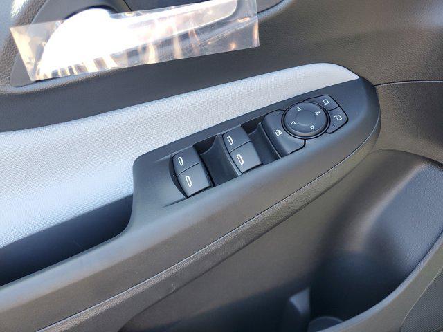 new 2025 Buick Envista car, priced at $26,212