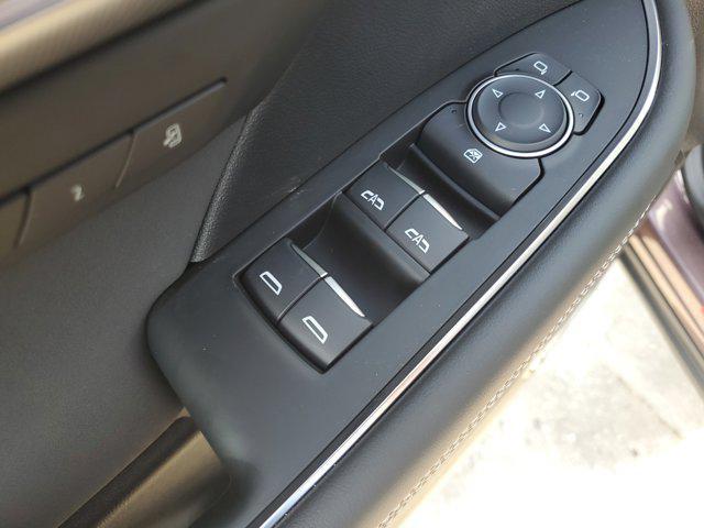 new 2025 Buick Envision car, priced at $41,423