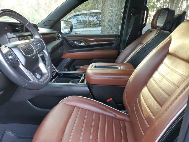 used 2023 GMC Yukon XL car
