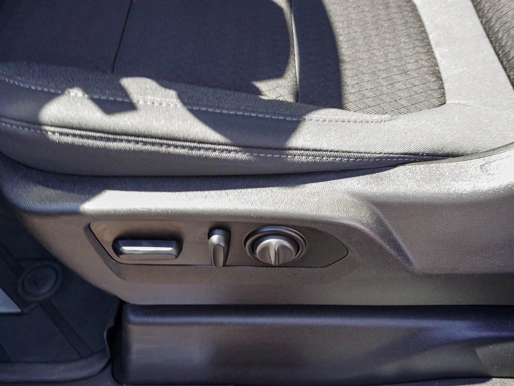 used 2020 Chevrolet Silverado 1500 car, priced at $25,712