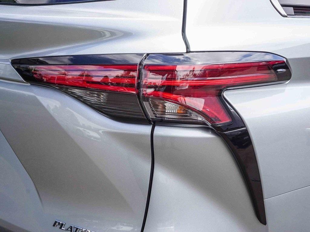 used 2021 Toyota Sienna car, priced at $40,322
