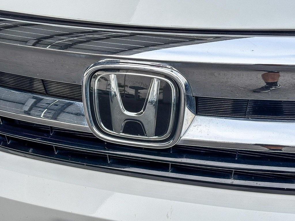 used 2022 Honda Pilot car, priced at $32,992