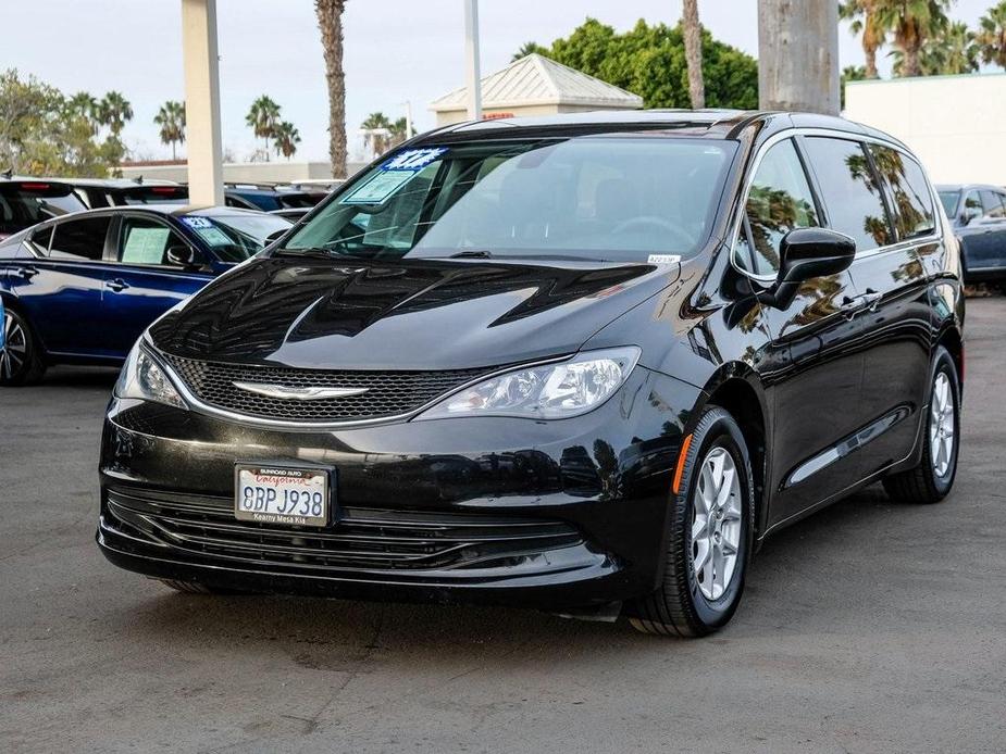 used 2017 Chrysler Pacifica car, priced at $15,693