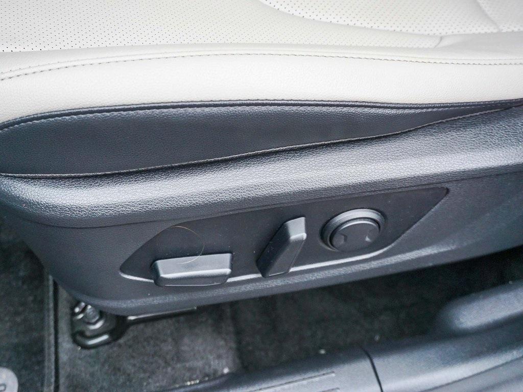 used 2023 Kia Sportage Hybrid car, priced at $28,582