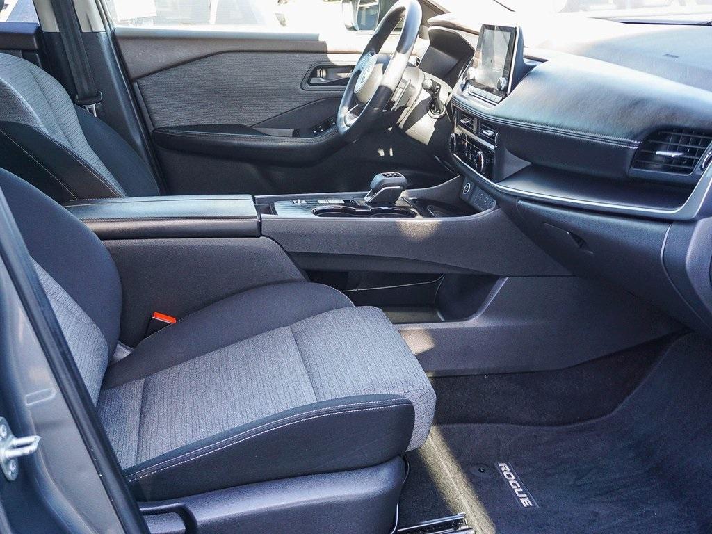 used 2021 Nissan Rogue car, priced at $15,082