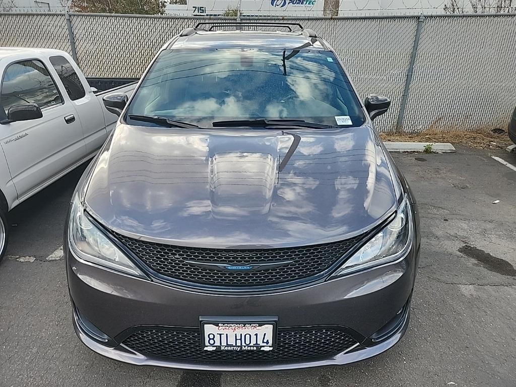 used 2020 Chrysler Pacifica Hybrid car, priced at $25,341