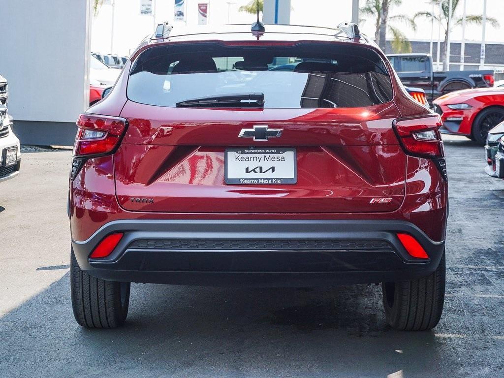 used 2024 Chevrolet Trax car, priced at $23,442