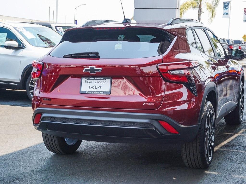 used 2024 Chevrolet Trax car, priced at $23,442