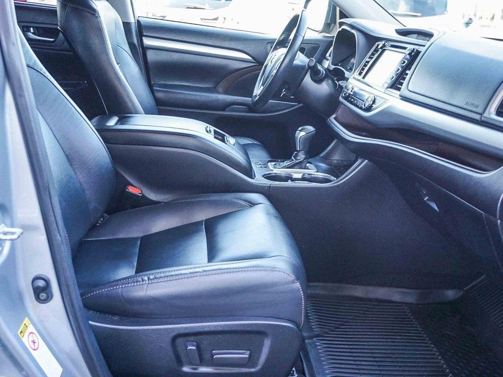 used 2019 Toyota Highlander car, priced at $20,444