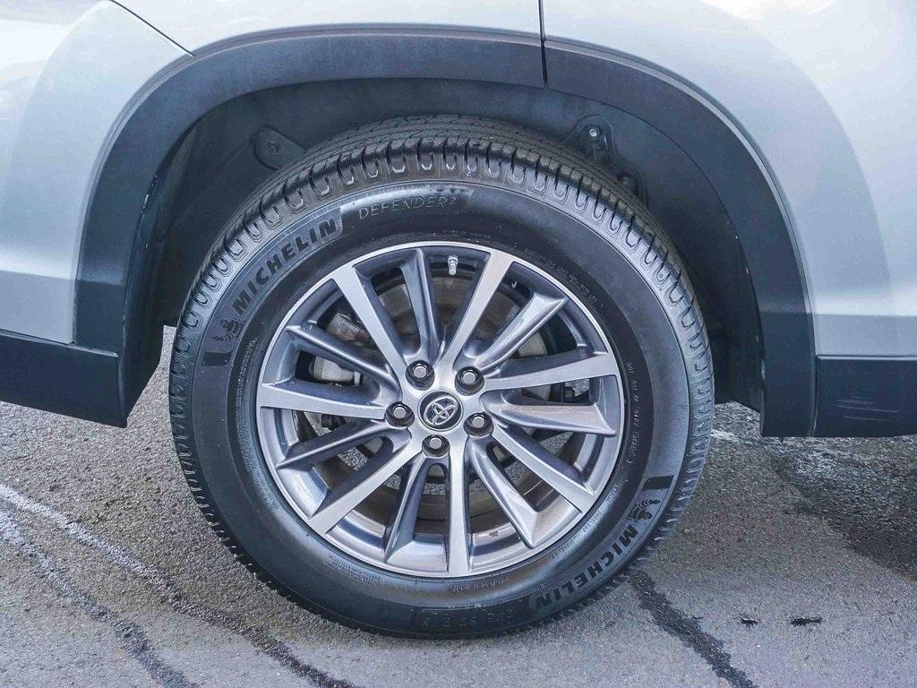 used 2019 Toyota Highlander car, priced at $20,444