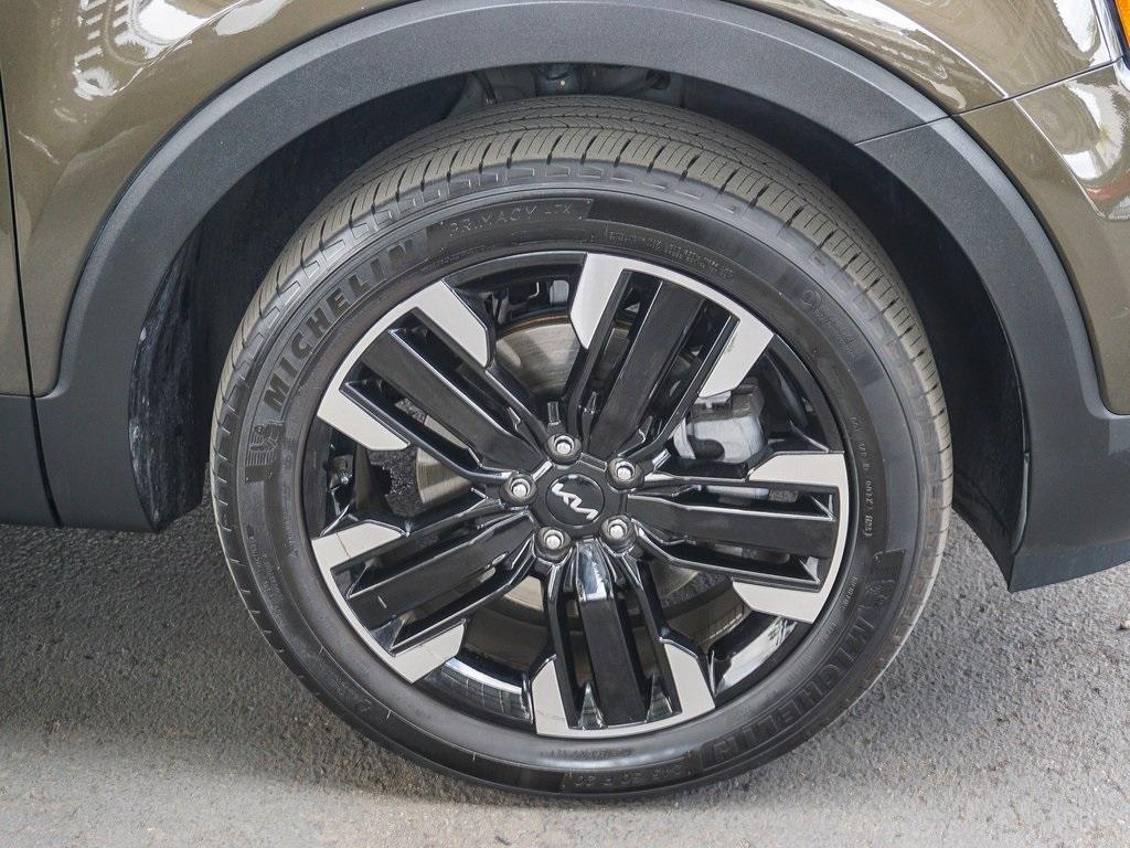used 2023 Kia Telluride car, priced at $40,432