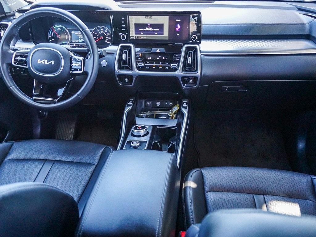 used 2023 Kia Sorento Hybrid car, priced at $27,491