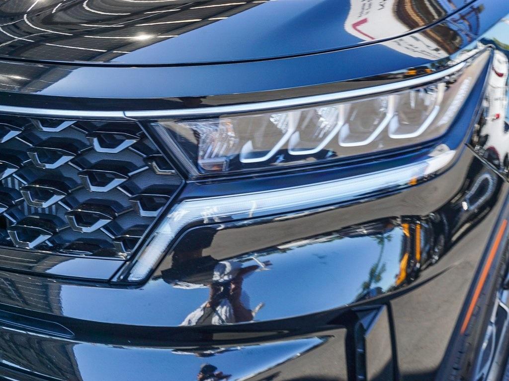 used 2023 Kia Sorento Hybrid car, priced at $27,491