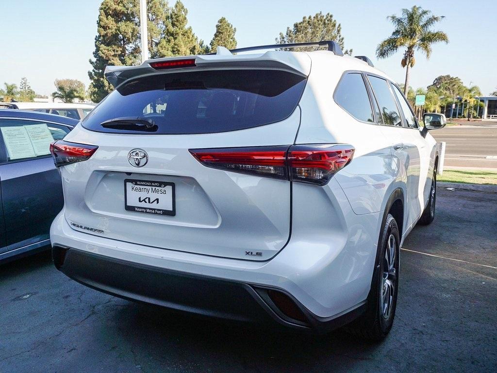 used 2023 Toyota Highlander car, priced at $34,852
