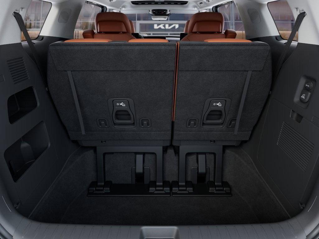 new 2025 Kia Carnival Hybrid car, priced at $56,095