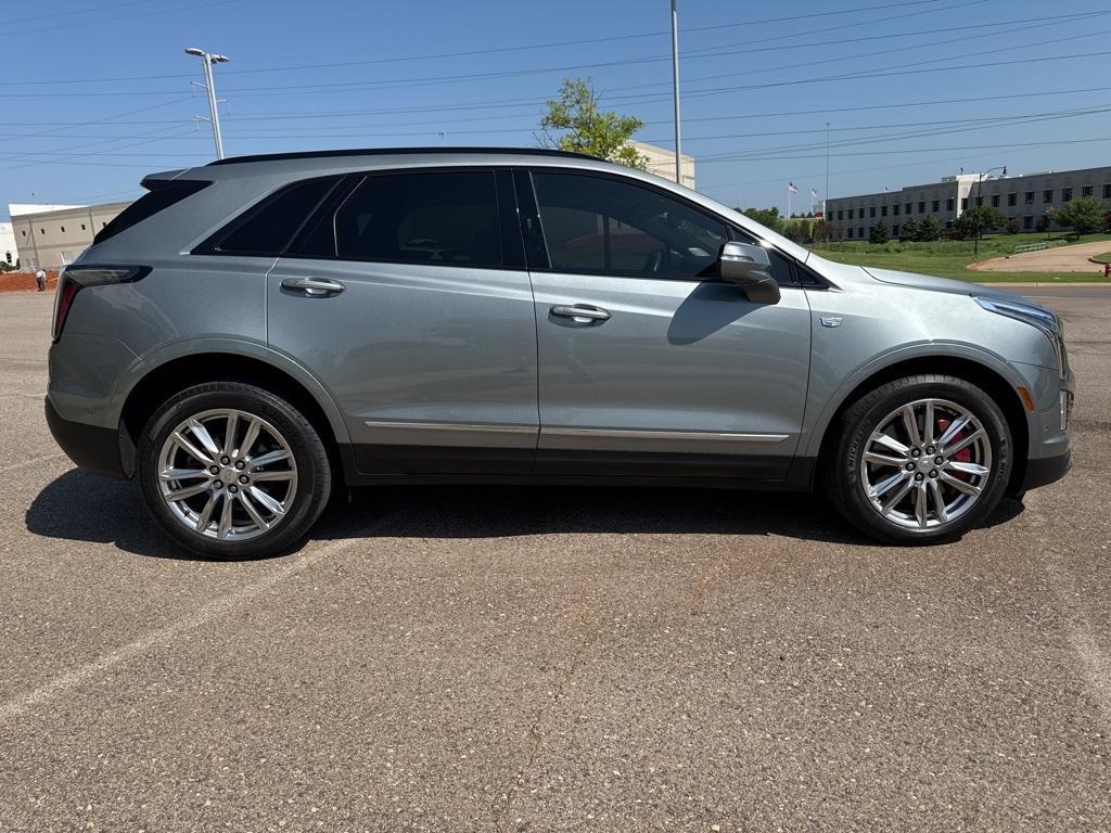 used 2023 Cadillac XT5 car, priced at $36,500