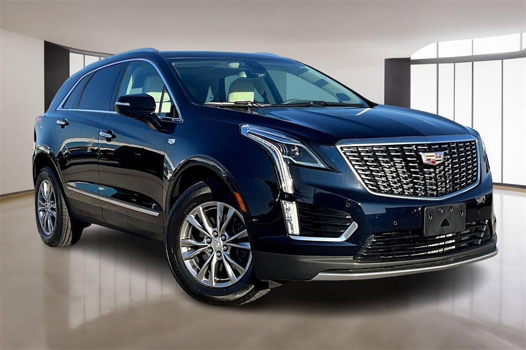 used 2022 Cadillac XT5 car, priced at $35,501