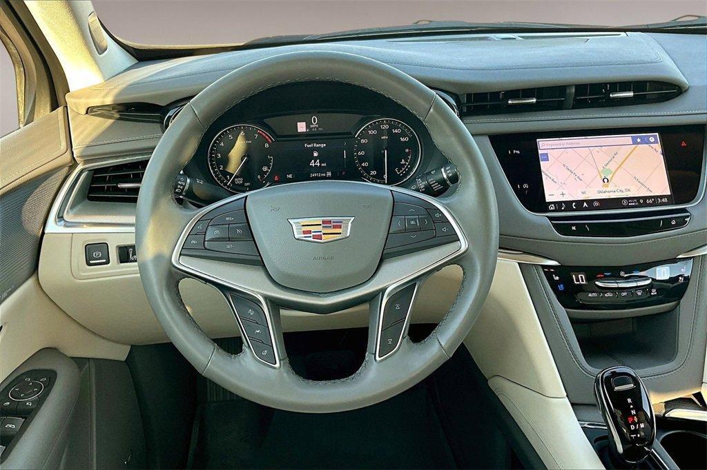 used 2022 Cadillac XT5 car, priced at $35,501