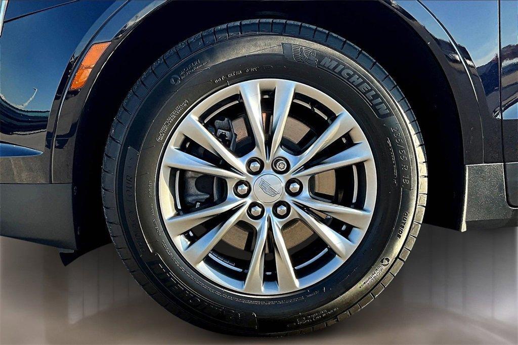 used 2022 Cadillac XT5 car, priced at $35,501