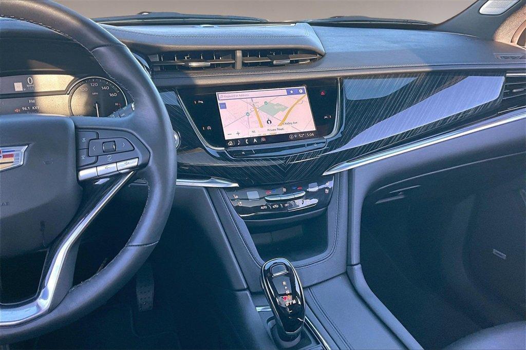 used 2025 Cadillac XT6 car, priced at $44,000