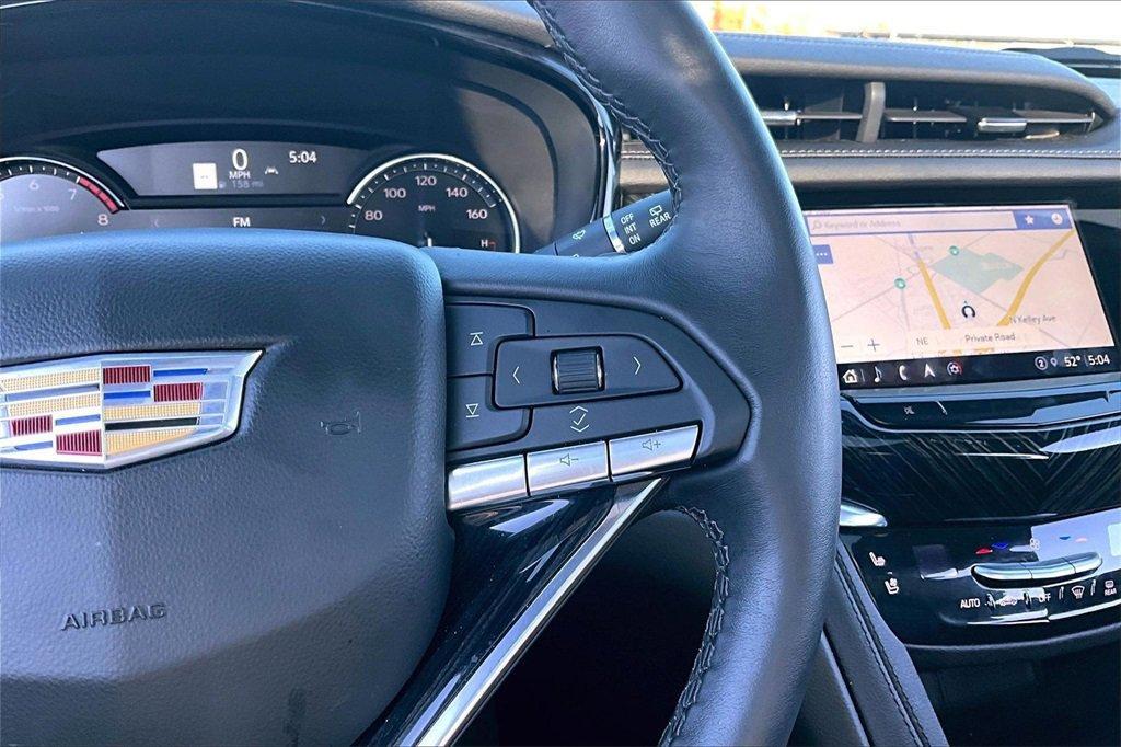 used 2025 Cadillac XT6 car, priced at $44,000