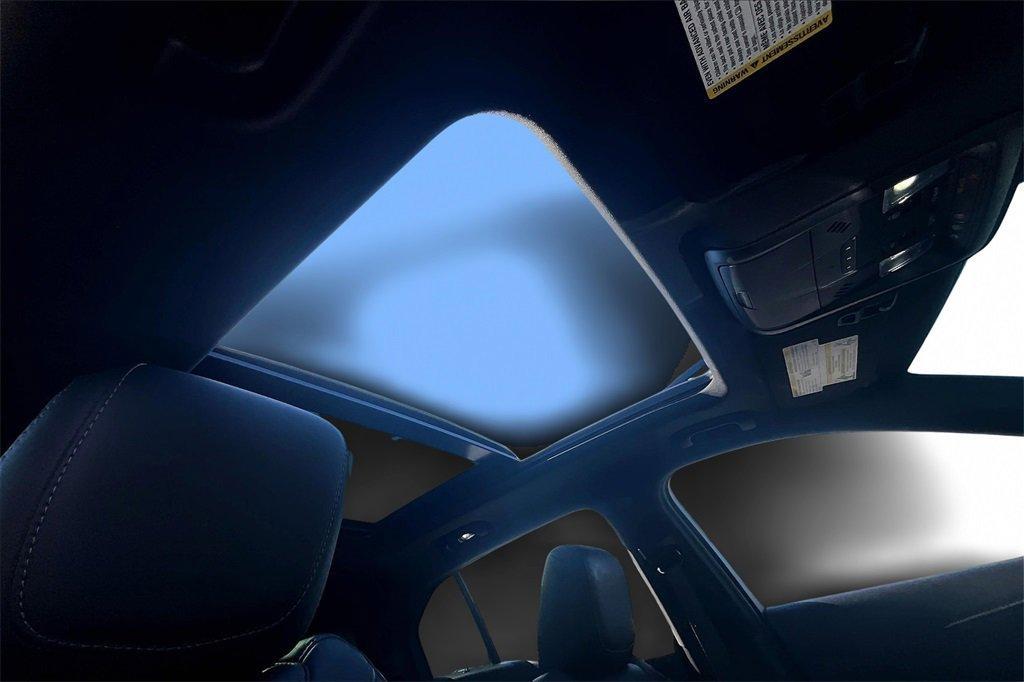 used 2023 Cadillac XT4 car, priced at $25,000