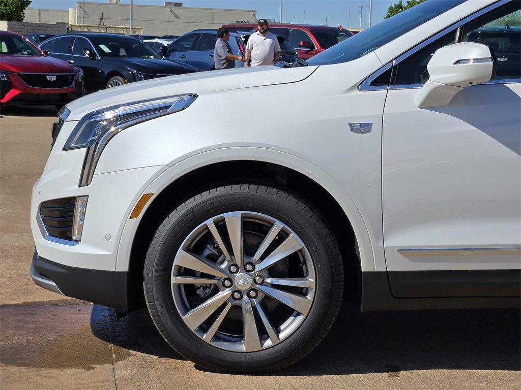 new 2025 Cadillac XT5 car, priced at $60,830