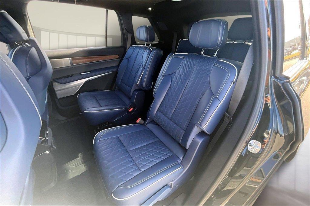 new 2026 Cadillac VISTIQ car, priced at $96,584