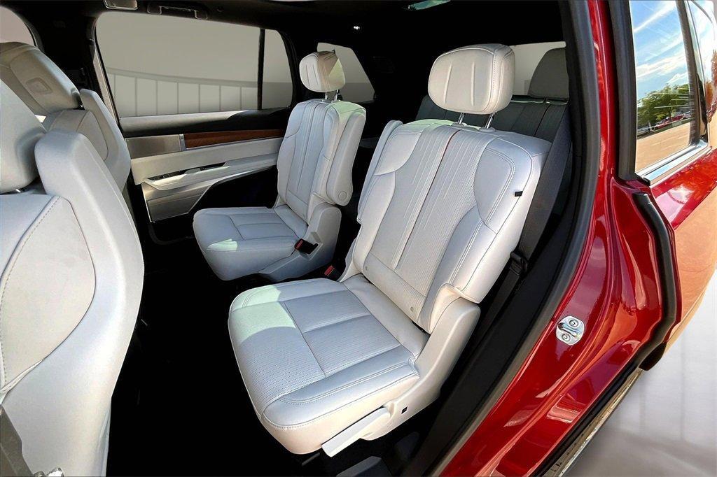 new 2026 Cadillac VISTIQ car, priced at $82,215