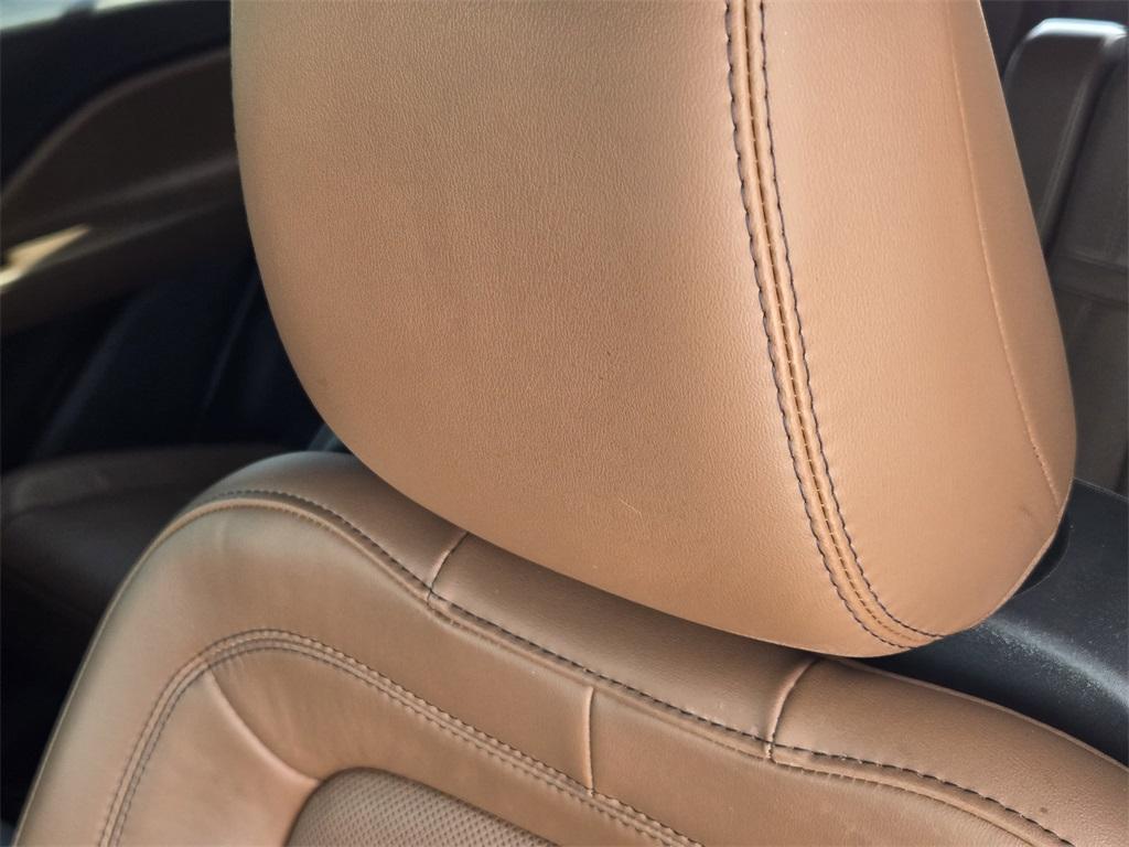 used 2022 Lincoln Aviator car, priced at $33,000