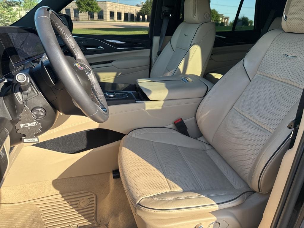 used 2024 Cadillac Escalade car, priced at $83,634