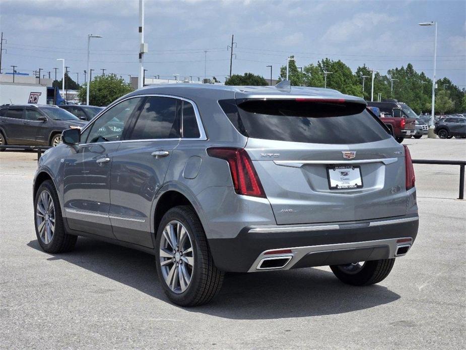 new 2024 Cadillac XT5 car, priced at $54,115