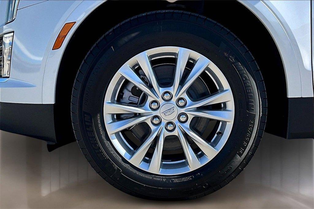 new 2026 Cadillac XT5 car, priced at $46,769