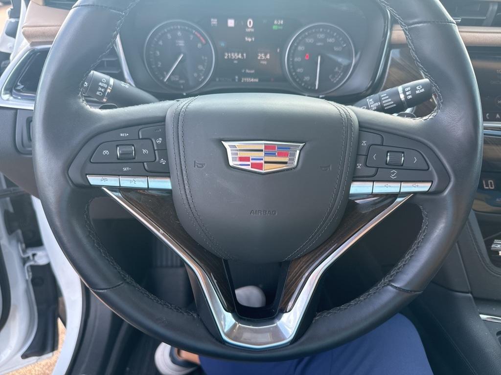 used 2024 Cadillac XT6 car, priced at $47,988