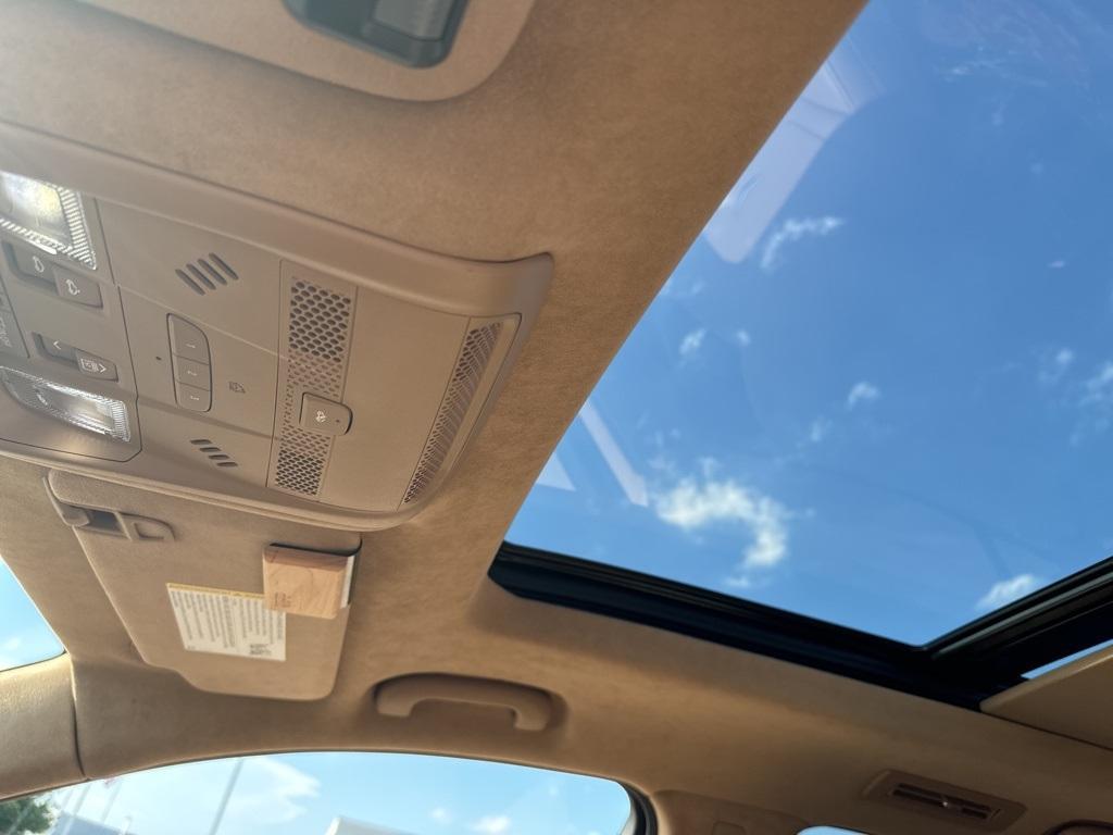 used 2024 Cadillac XT6 car, priced at $47,988