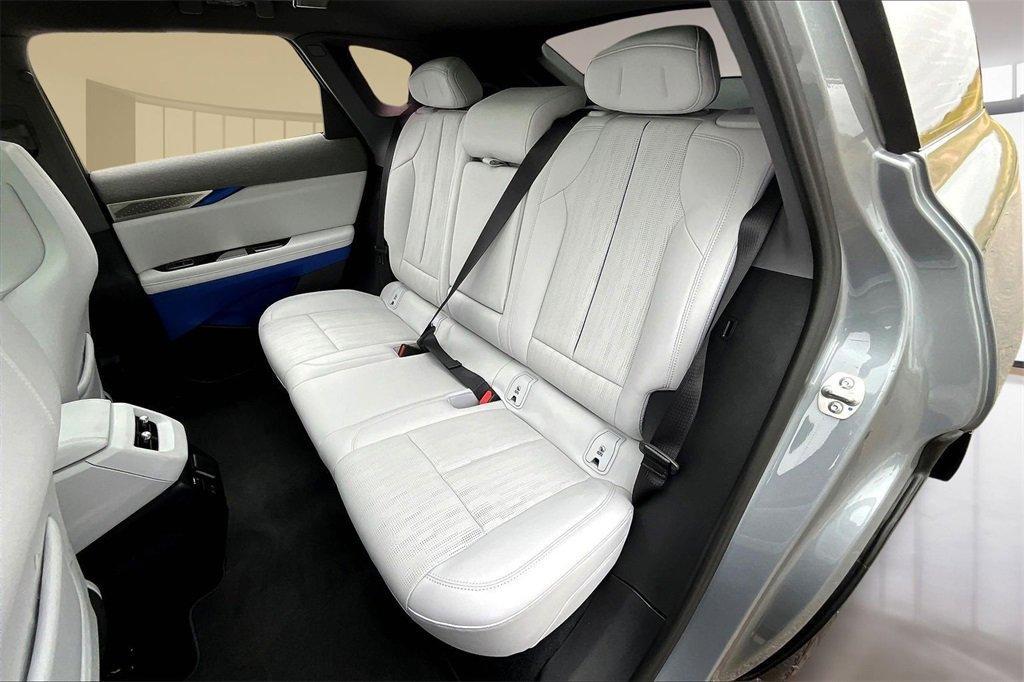 new 2025 Cadillac OPTIQ car, priced at $60,595